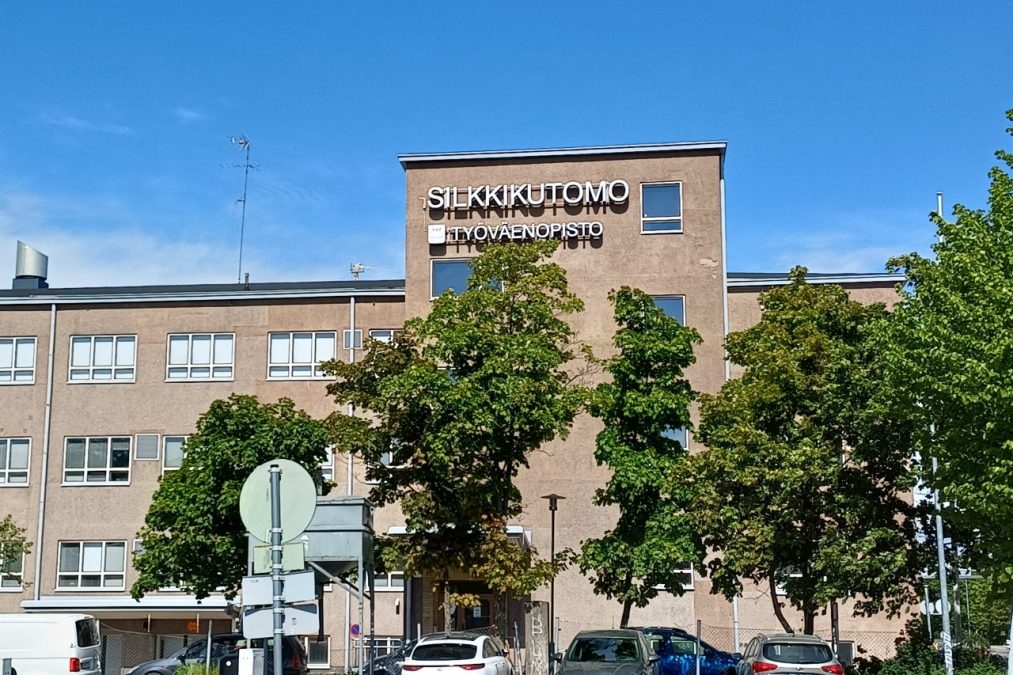 Silkkikutomon pääovi